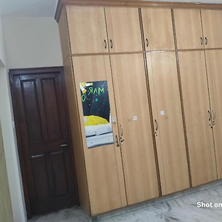 The Hood Hostel Μπανγκαλόρ Εξωτερικό φωτογραφία